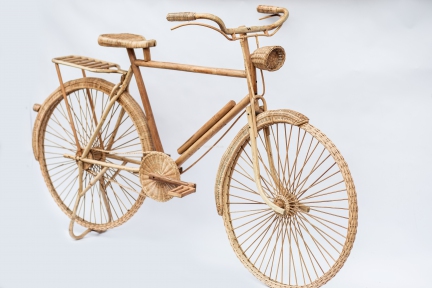 Велосипед,  плетеный из ротанга 40052 ЭМ